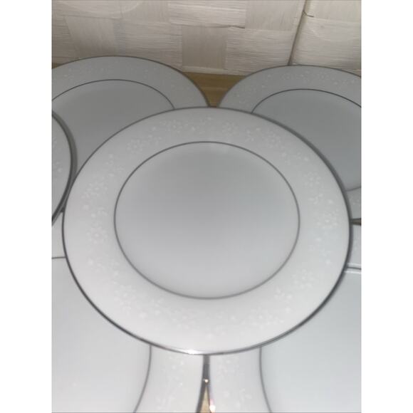 Set Of 8 Noritake Buckingham 6438 6.25” Bread /Butter Or Dessert Plates Japan - Picture 2 of 4